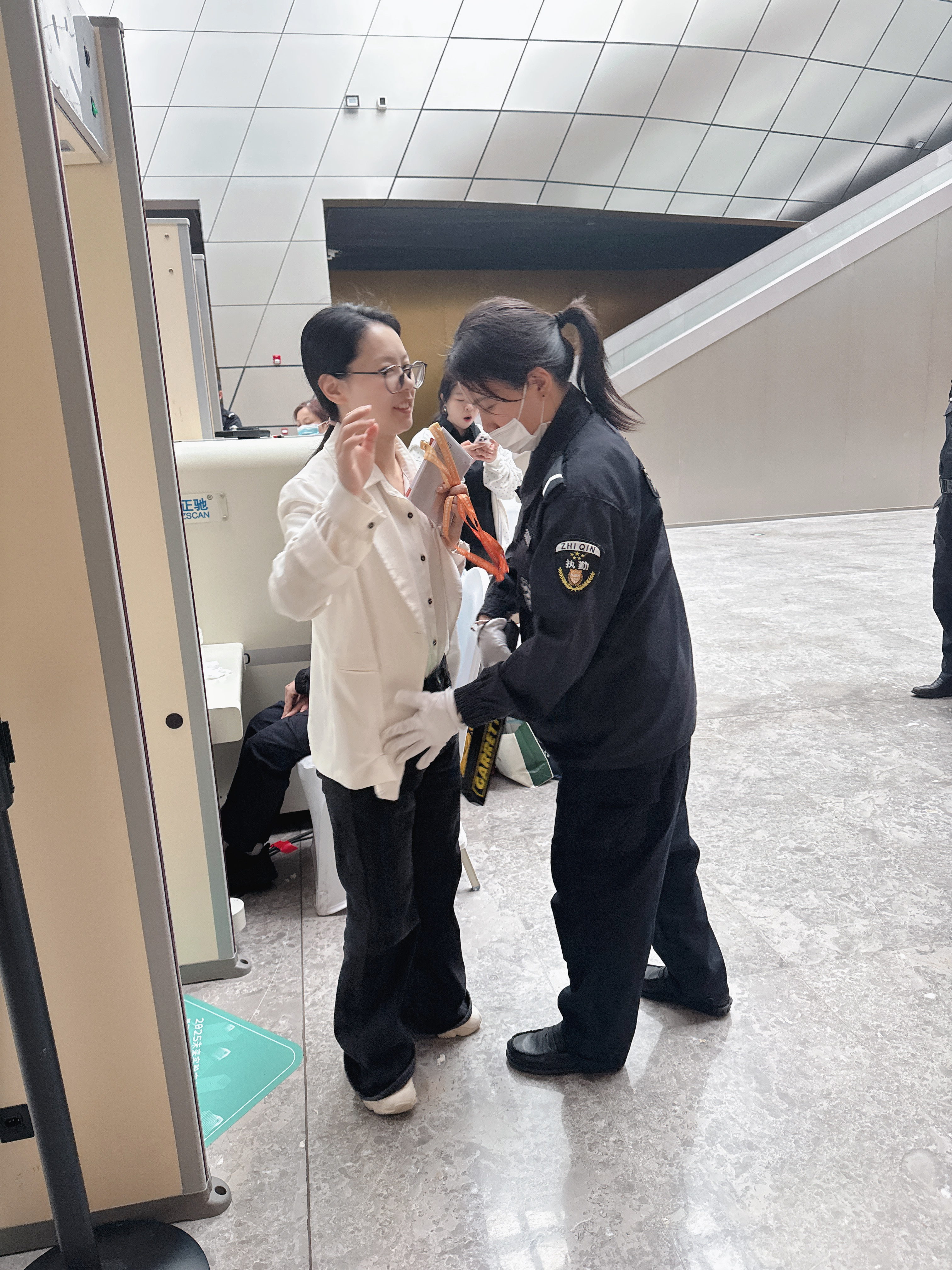 def21a5c077f39e7482573bf0fd4719